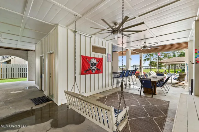 $2,400,000 | 106 Ashwood Drive, Pass Christian, MS 39571