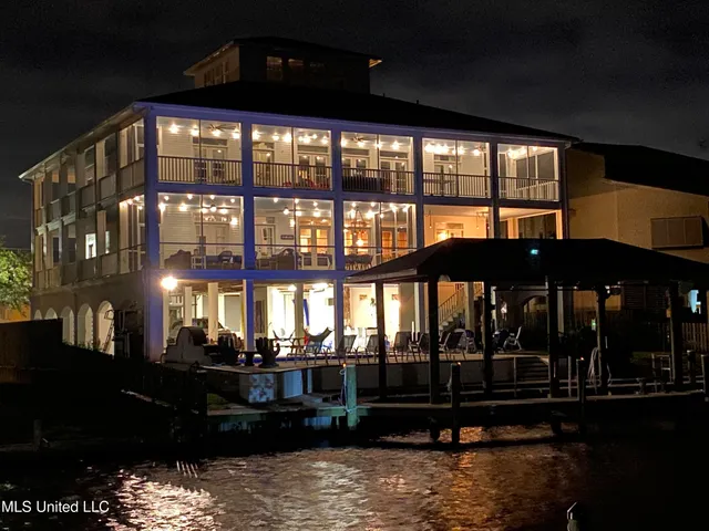 $2,400,000 | 106 Ashwood Drive, Pass Christian, MS 39571