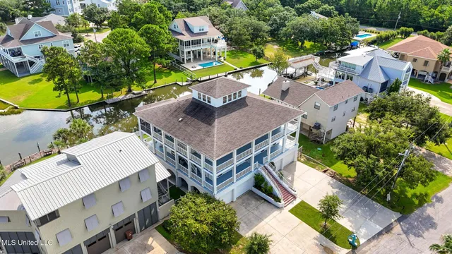 $2,400,000 | 106 Ashwood Drive, Pass Christian, MS 39571