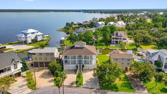 $2,400,000 | 106 Ashwood Drive, Pass Christian, MS 39571