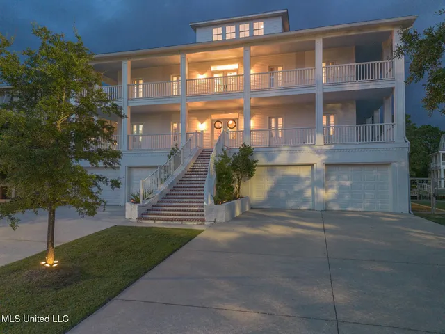 $2,400,000 | 106 Ashwood Drive, Pass Christian, MS 39571