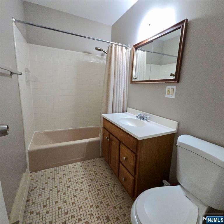 199 Bergen Turnpike, Unit 3D Ridgefield Park, NJ 07660 - Photo 19 of 23