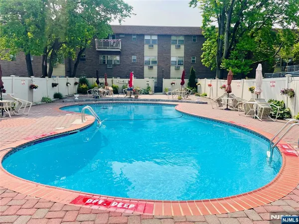 $99,900 | 199 Bergen Turnpike, Unit 3D, Ridgefield Park, NJ 07660