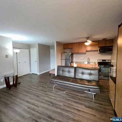 $99,900 | 199 Bergen Turnpike, Unit 3D, Ridgefield Park, NJ 07660