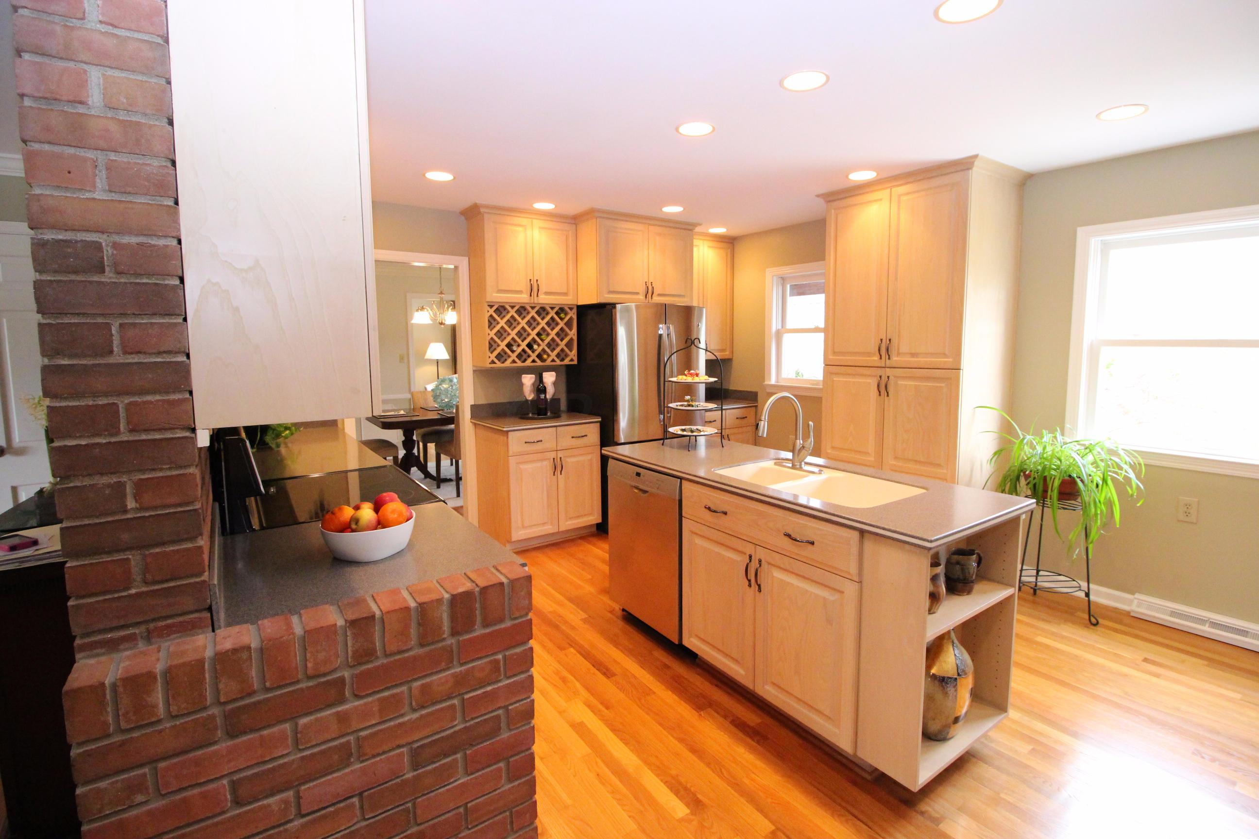 2258 Cheltenham Road Columbus, OH 43220 - Photo 25 of 54