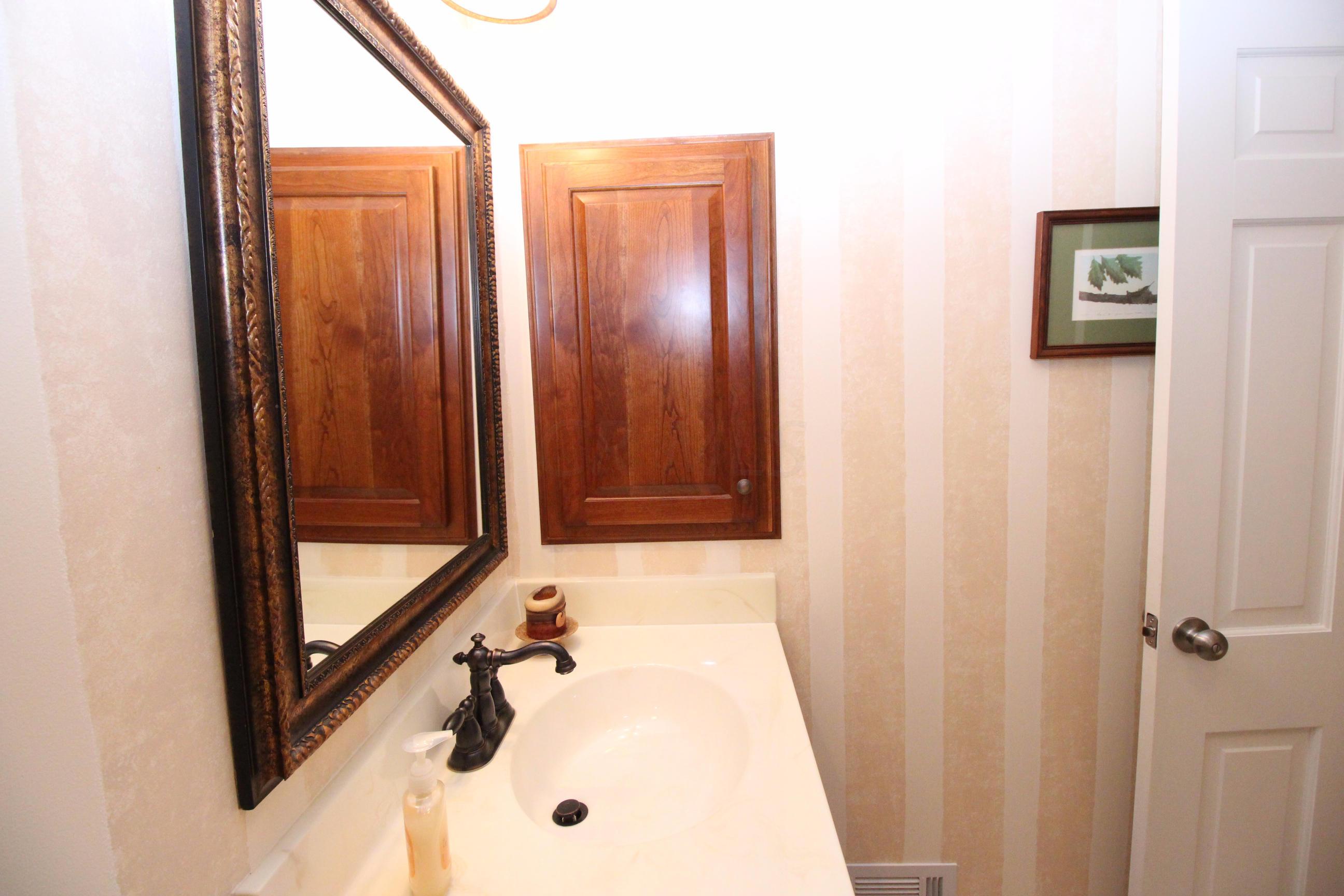 2258 Cheltenham Road Columbus, OH 43220 - Photo 28 of 54