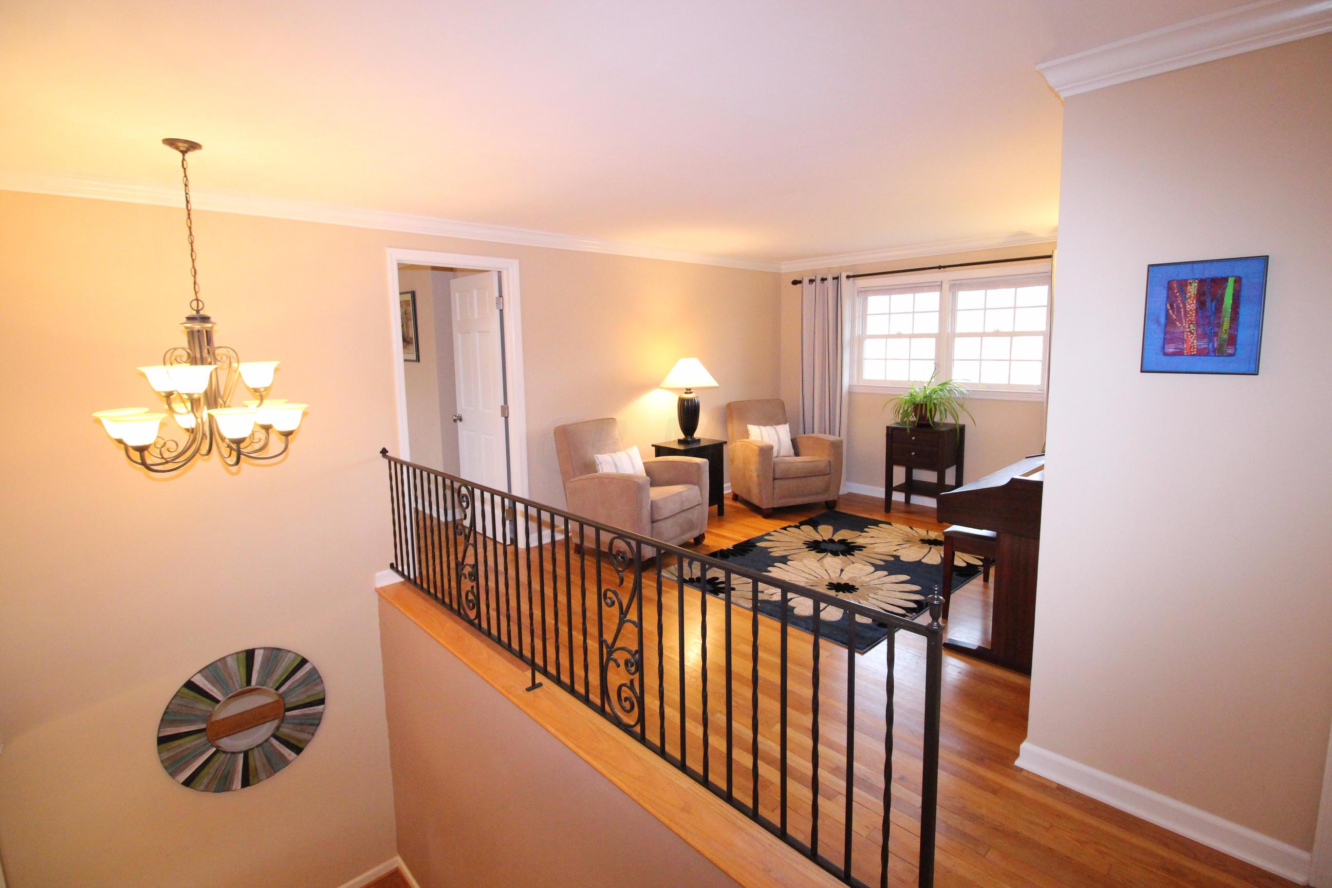 2258 Cheltenham Road Columbus, OH 43220 - Photo 30 of 54