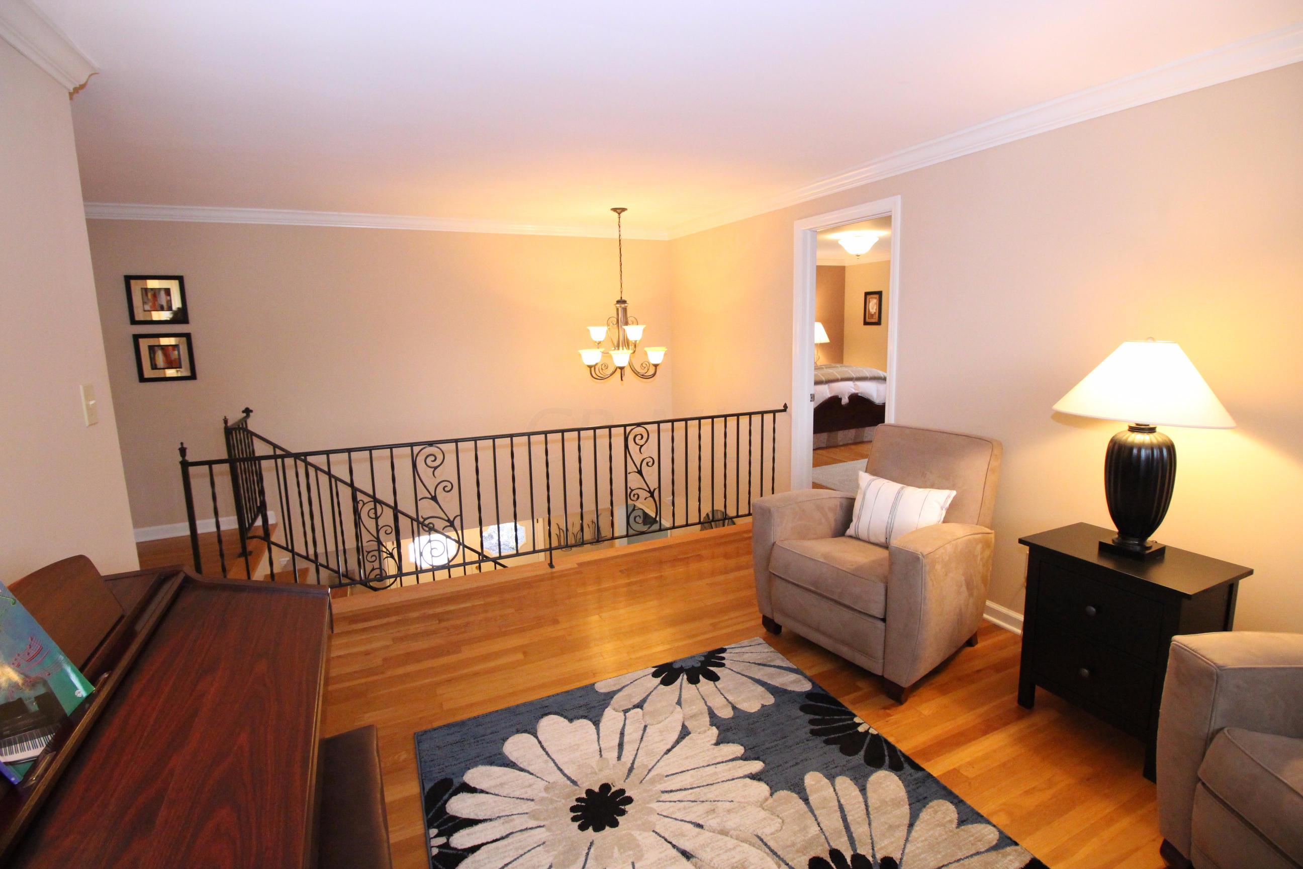 2258 Cheltenham Road Columbus, OH 43220 - Photo 32 of 54