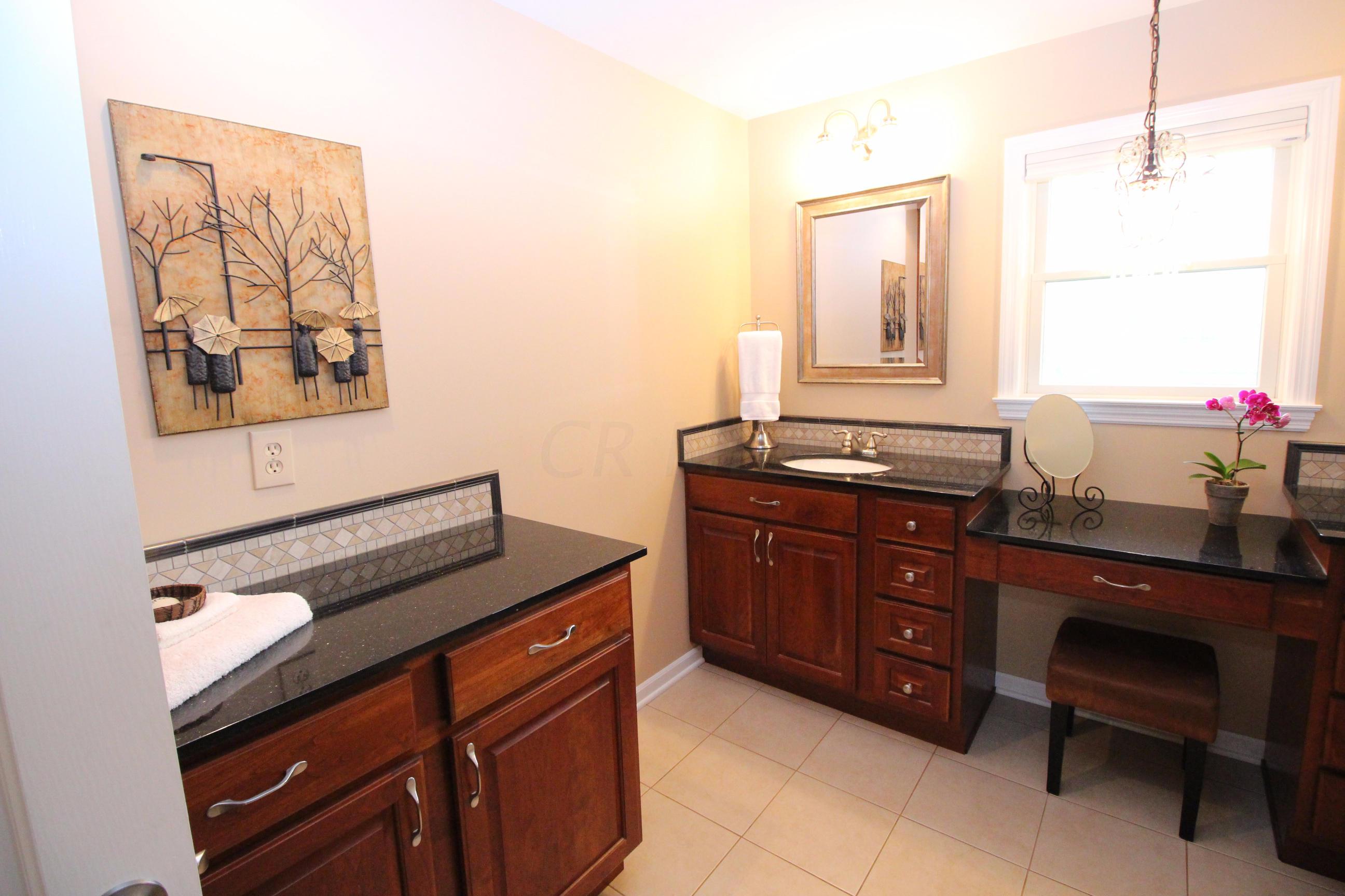 2258 Cheltenham Road Columbus, OH 43220 - Photo 40 of 54