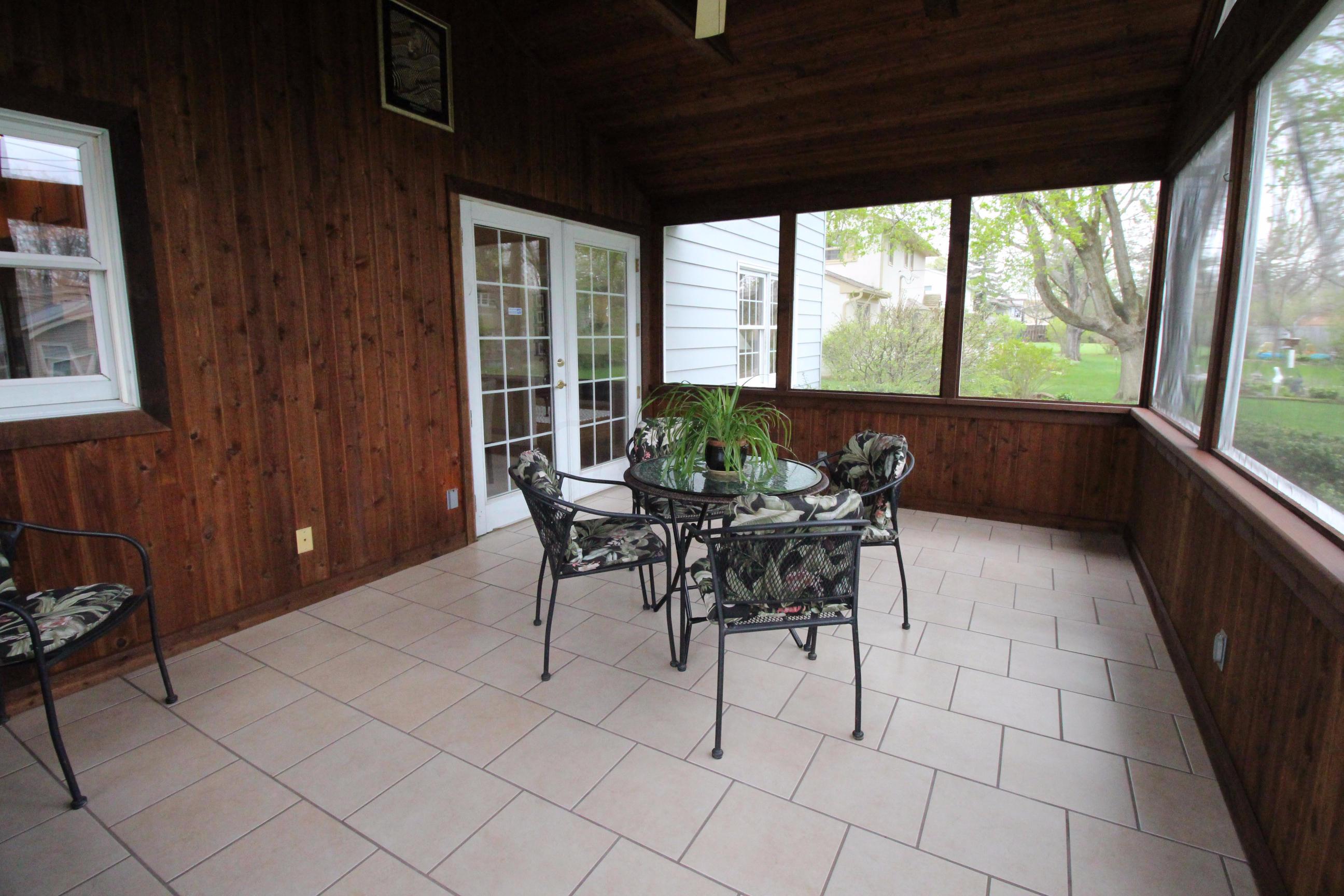 2258 Cheltenham Road Columbus, OH 43220 - Photo 6 of 54