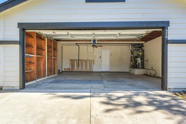 a view of a garage