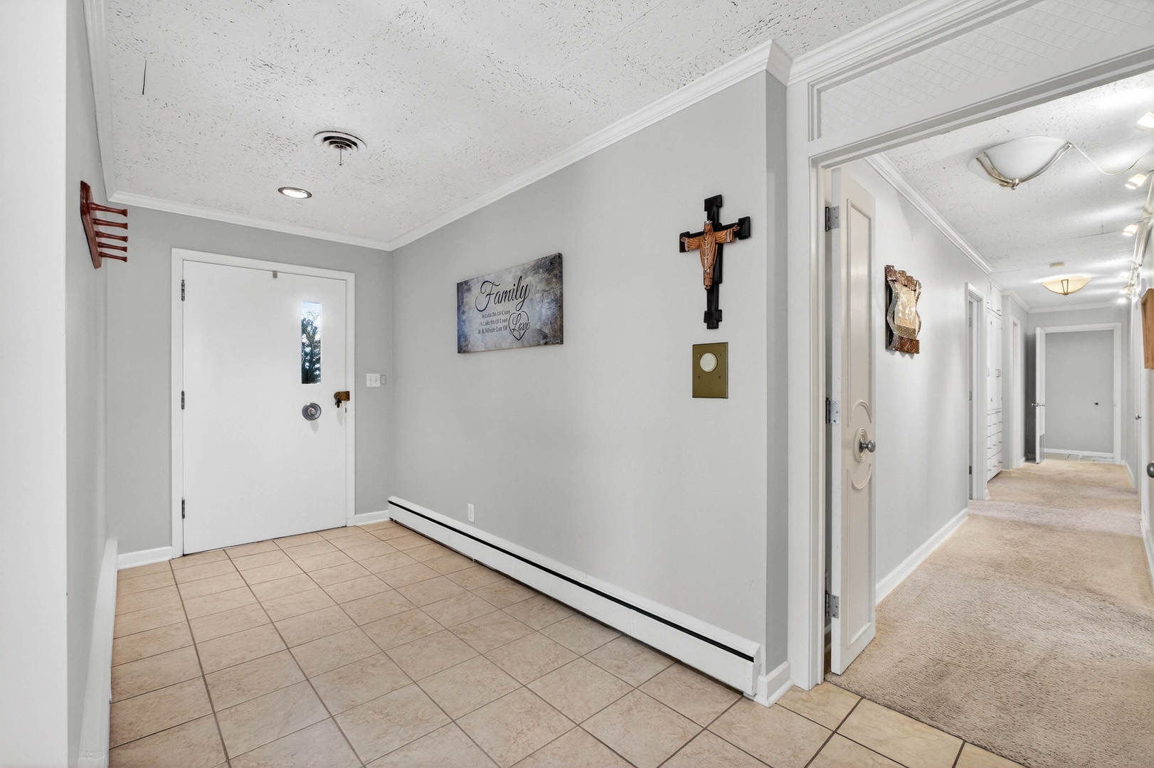 3232 26th Street Moline, IL 61265 - Photo 5 of 46 Gallery Image 5