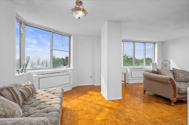 $465,000 | 1270 North Avenue, Unit 5A, New Rochelle, NY 10804