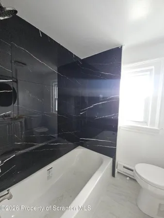 $1,650 | 1226 Vine Street, Unit 3, Scranton, PA 18510