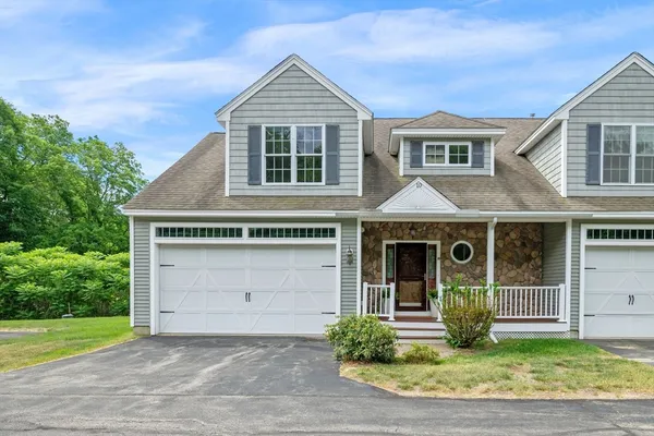 $650,000 | 5 Pelton Way, Unit 10, Hampton Falls, NH 03844
