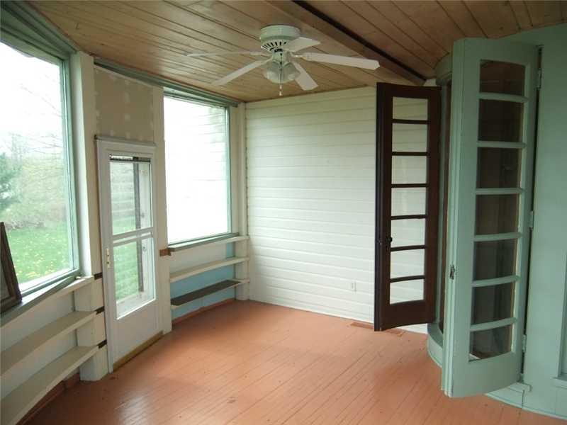 22 Caven Road Ligonier, PA 15658 - Photo 10 of 25 Sunroom.