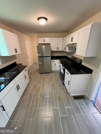 $295,000 | 264 Shelburn Drive, Riverdale, GA 30274