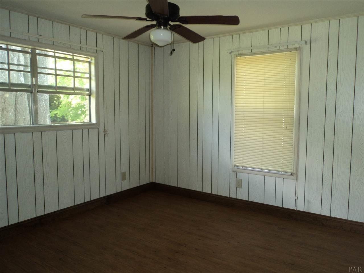 5003 Treahna Road Pensacola, FL 32526 - Photo 12 of 17 Gallery Image 12