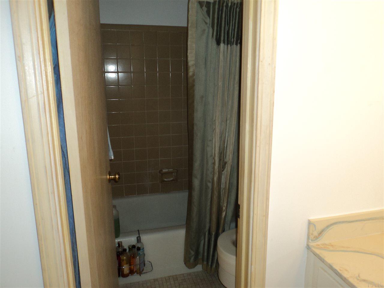 5003 Treahna Road Pensacola, FL 32526 - Photo 15 of 17 Gallery Image 15