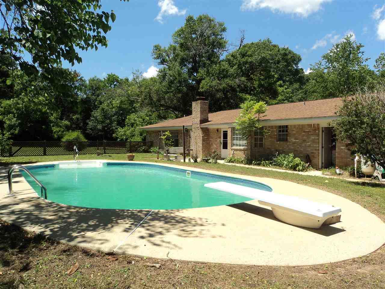 5003 Treahna Road Pensacola, FL 32526 - Photo 4 of 17 Gallery Image 4