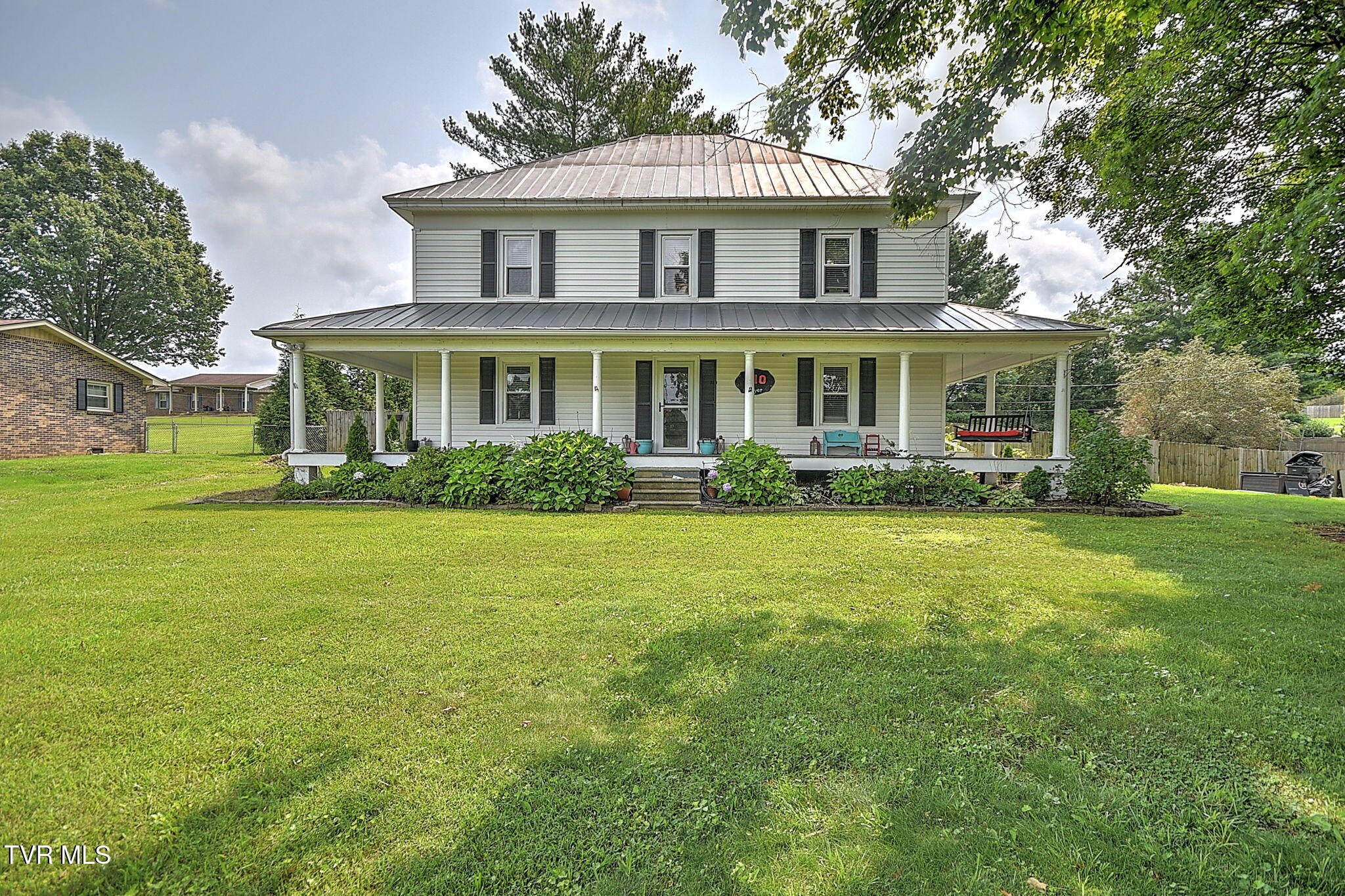 310 Hugh Cox Road Gray, TN 37615 - Photo 1 of 42 23340