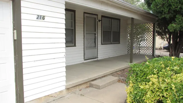 $110,000 | 216 West Patterson Street, Wichita, KS 67217