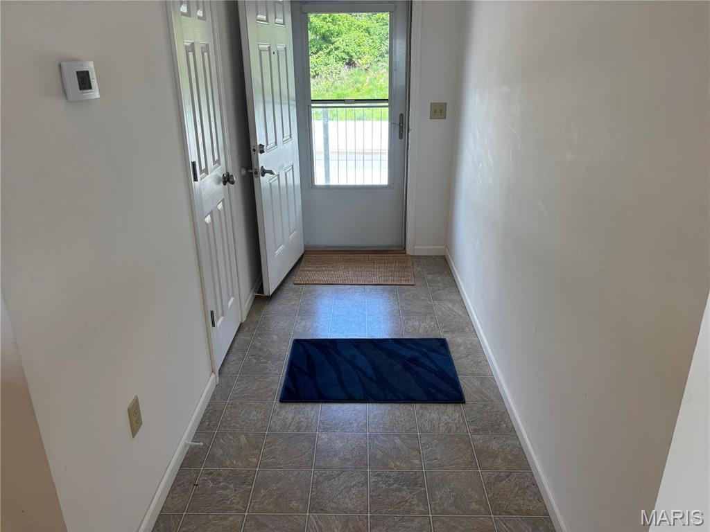 401 Timber Ridge Drive, Unit 18 Grafton, IL 62037 - Photo 17 of 29