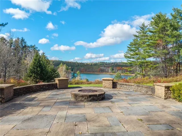 $1,200,000 | 862 East Street, Oneonta, NY 13820
