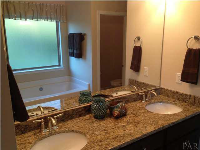5592 Heatherton Road Milton, FL 32570 - Photo 16 of 20 Gallery Image 16