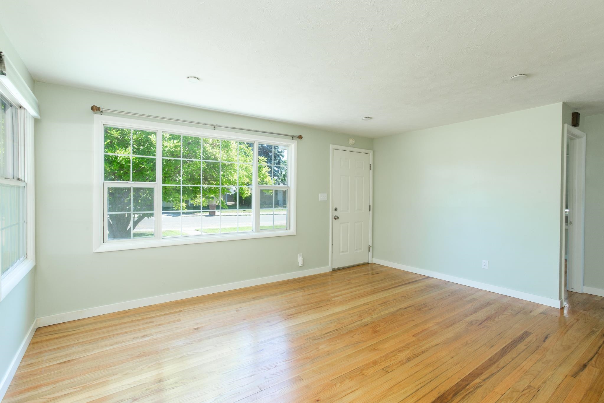 5709 North Cochran Street Spokane, WA 99205 - Photo 6 of 20