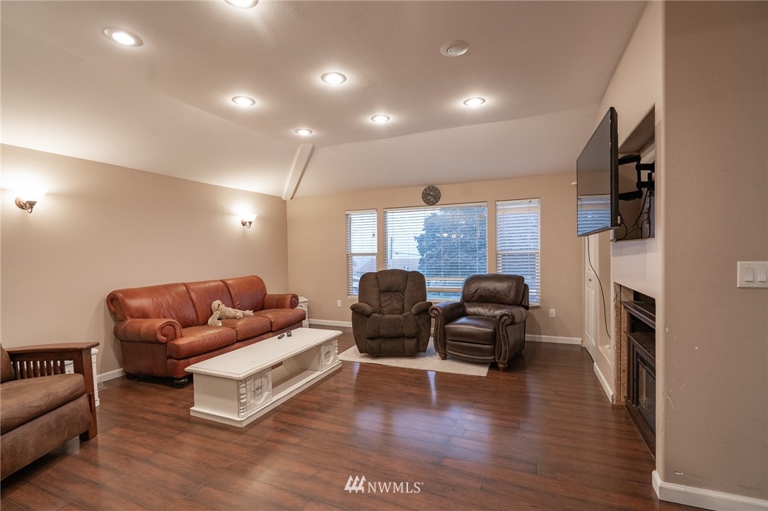 421 Patrick Road Ephrata, WA 98823 - Photo 6 of 31 Gallery Image 6