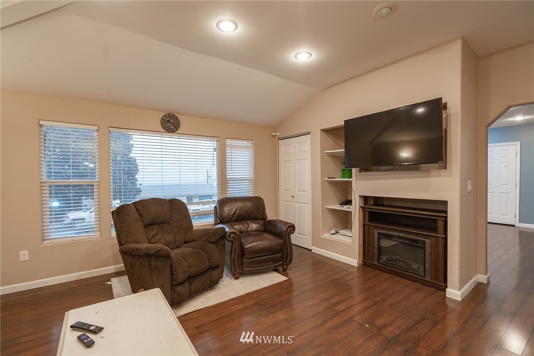 421 Patrick Road Ephrata, WA 98823 - Photo 9 of 31 Gallery Image 9