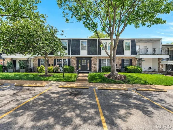 $79,500 | 1673 Herault Place, Unit H, St. Louis, MO 63125