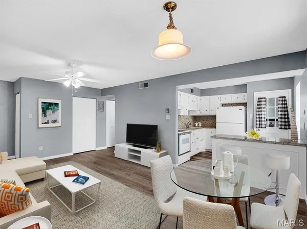 $79,500 | 1673 Herault Place, Unit H, St. Louis, MO 63125