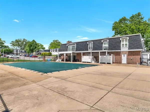 $79,500 | 1673 Herault Place, Unit H, St. Louis, MO 63125