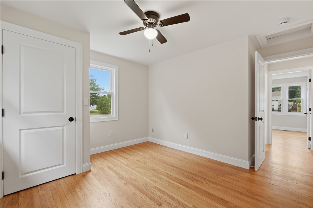 76 Beverly Road East Providence, RI 02915 - Photo 13 of 45