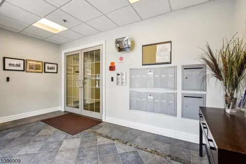 $575,000 | 31 Church Street, Unit 306, South Orange, NJ 07079