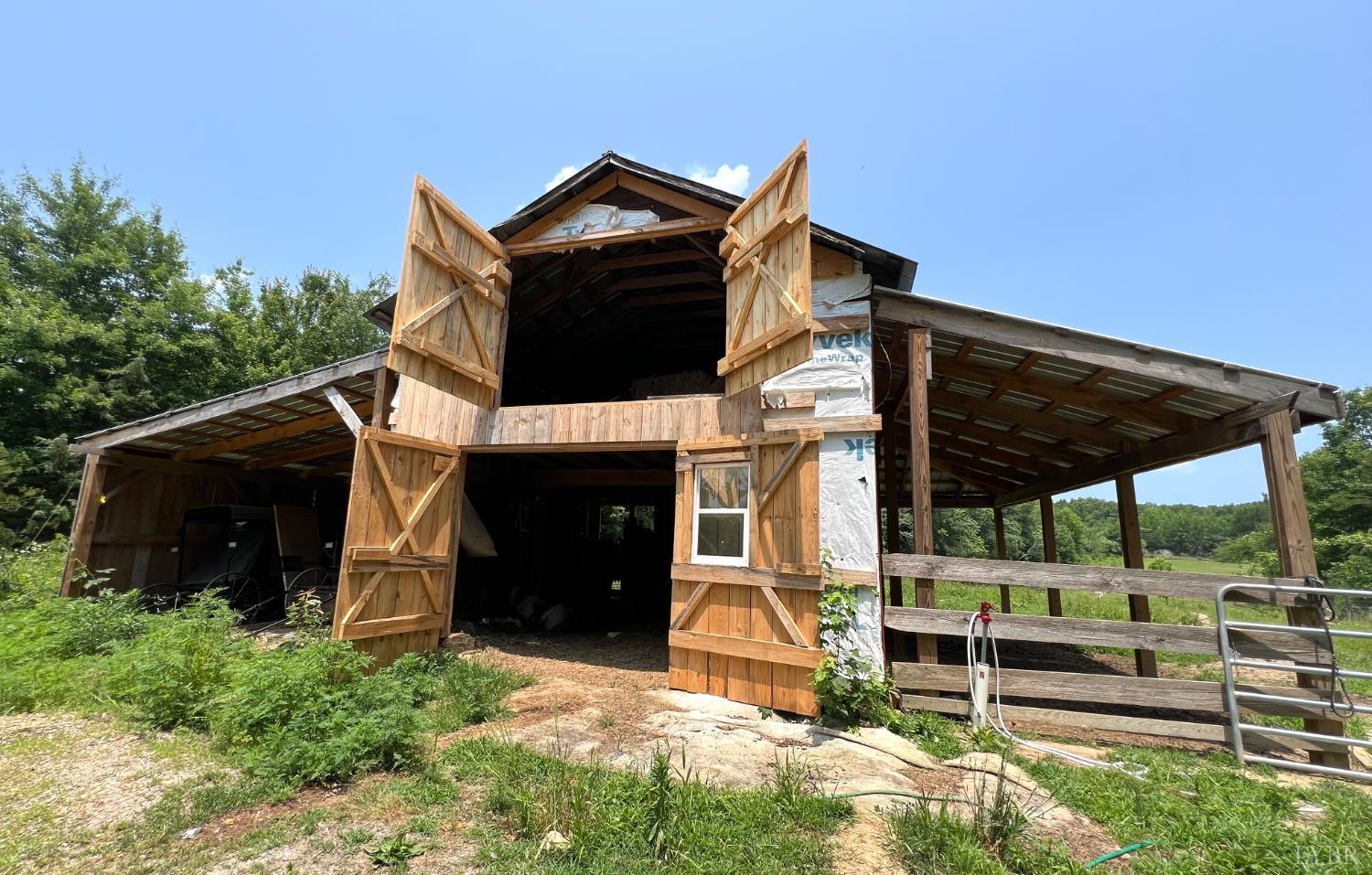 150 Mt Zion Road Phenix, VA 23959 - Photo 4 of 29