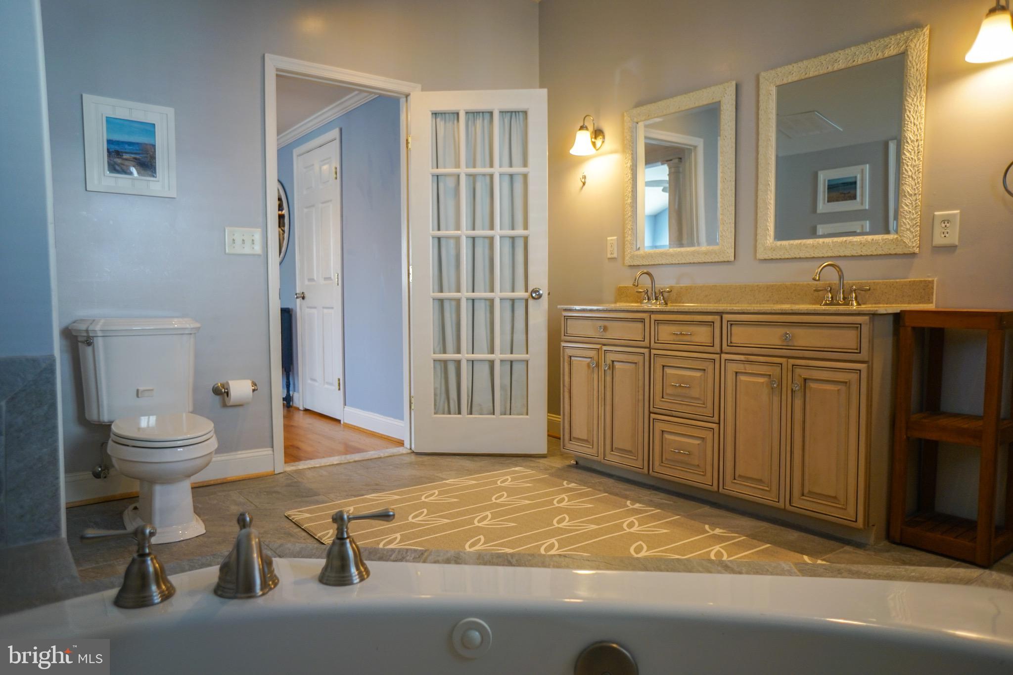 211 Sycamore Road Severna Park, MD 21146 - Photo 14 of 26 Another angle of the master bath w/jetted tub