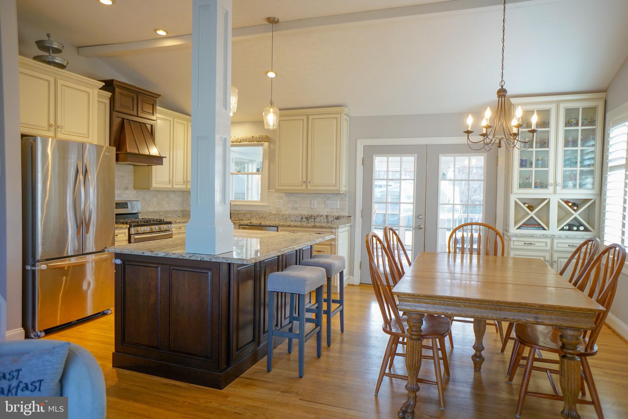 211 Sycamore Road Severna Park, MD 21146 - Photo 3 of 26 The main level offers open space