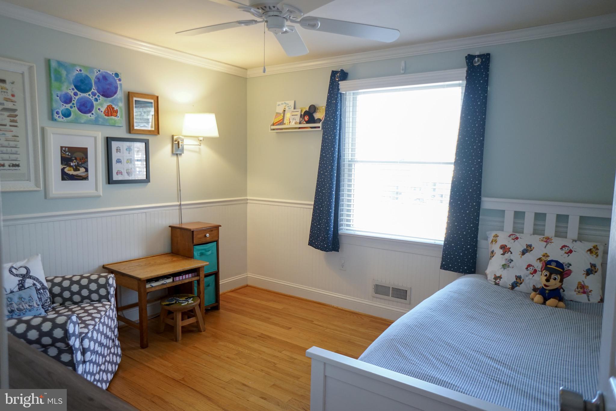 211 Sycamore Road Severna Park, MD 21146 - Photo 10 of 26 The bedrooms are of generous sizes.