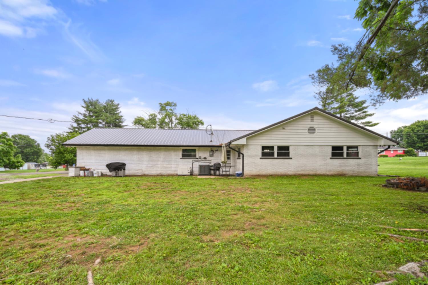 10463 Hueseman Road Aurora, IN 47001 - Photo 34 of 41 Gallery Image 34