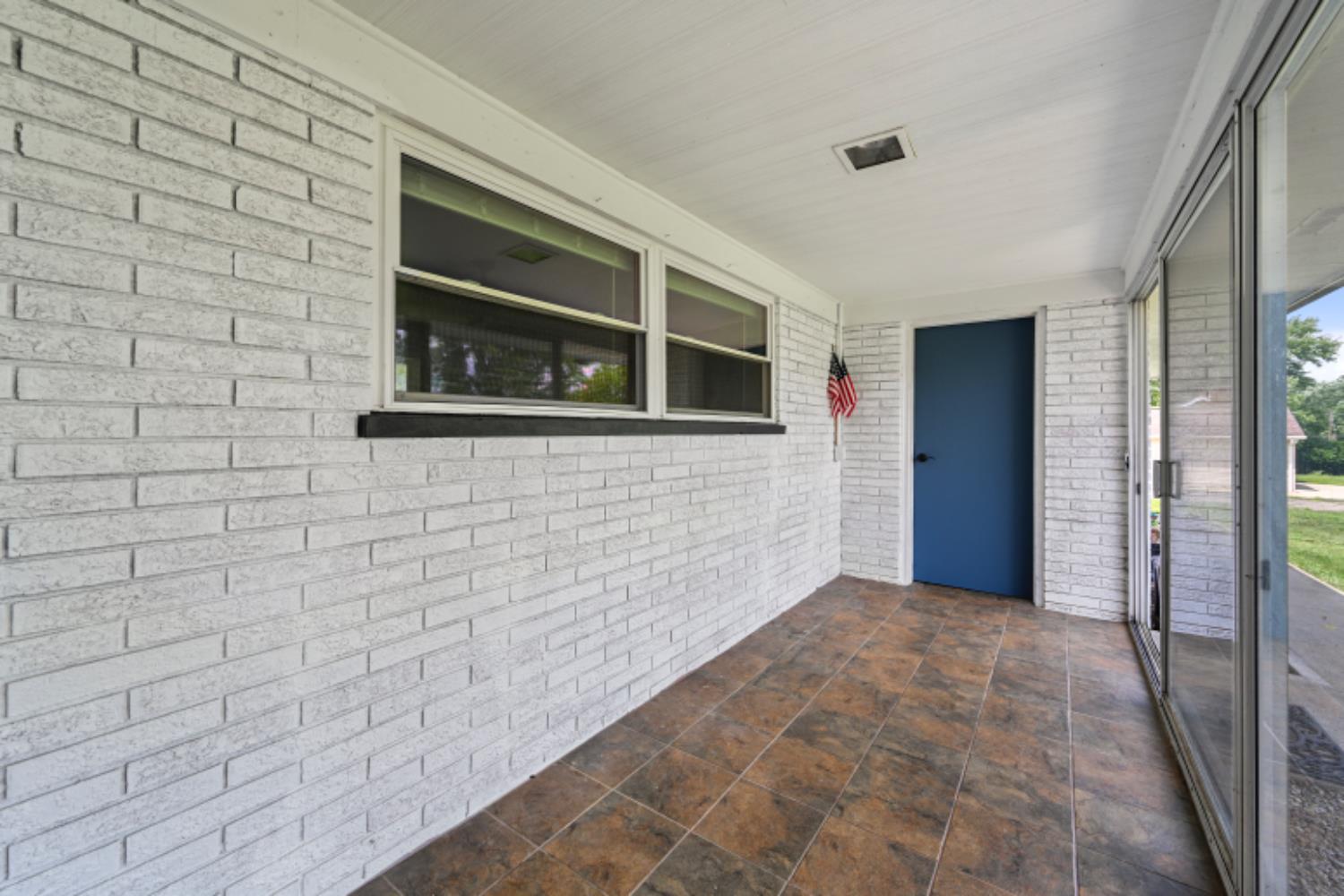 10463 Hueseman Road Aurora, IN 47001 - Photo 5 of 41 Gallery Image 5