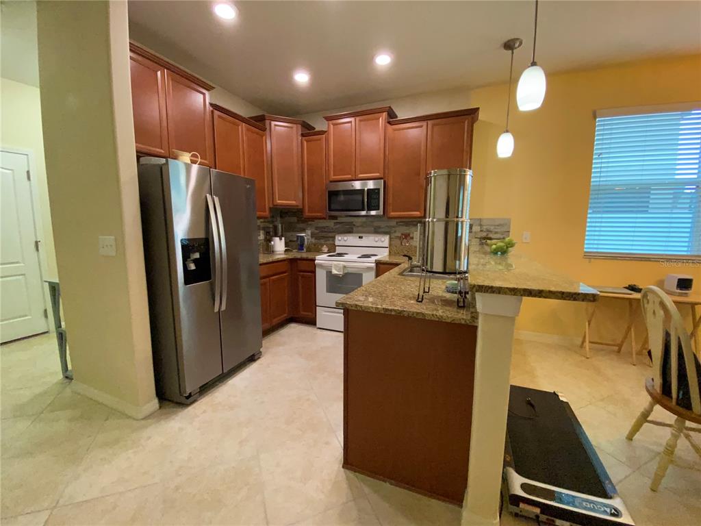 13733 Rosette Road Hudson, FL 34669 - Photo 9 of 38