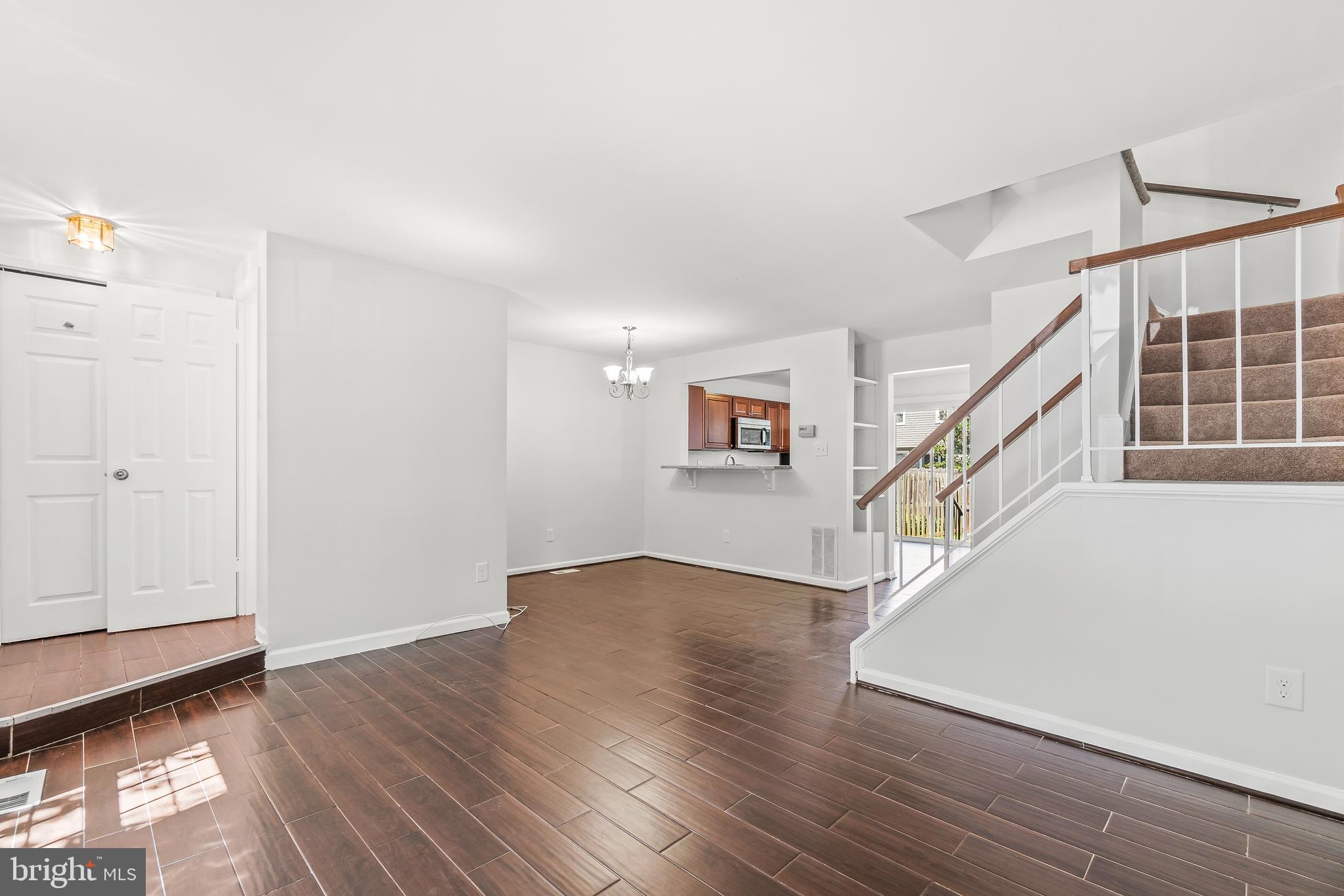 7989 Northumberland Road Springfield, VA 22153 - Photo 4 of 35 Gallery Image 4