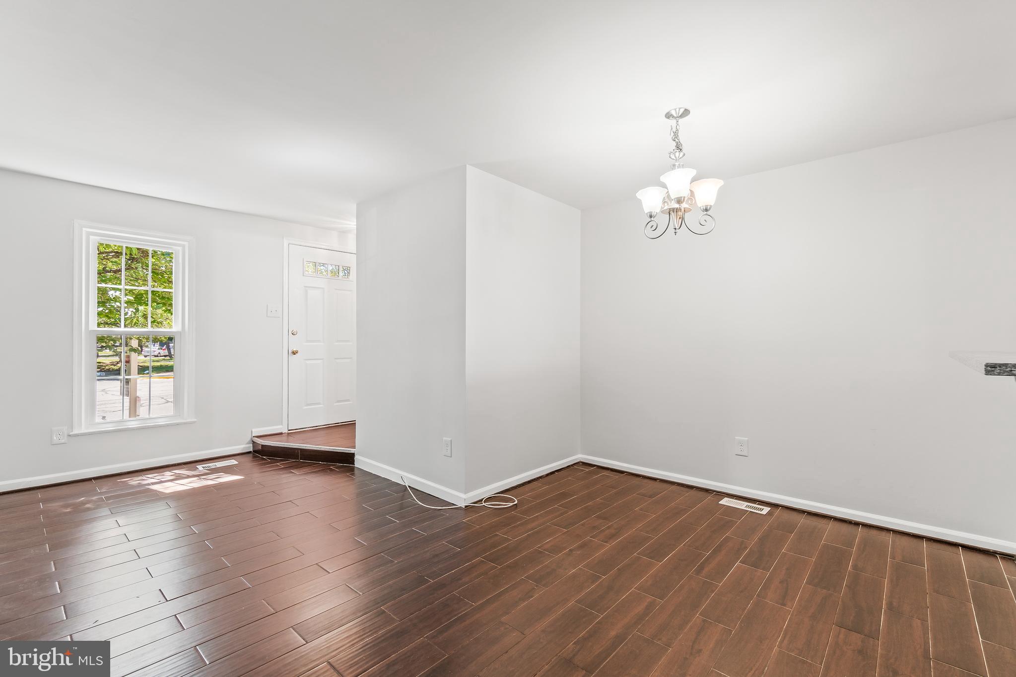 7989 Northumberland Road Springfield, VA 22153 - Photo 9 of 35 Gallery Image 9