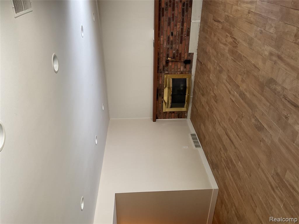 7096 Riverstone Road West Bloomfield, MI 48322 - Photo 16 of 26