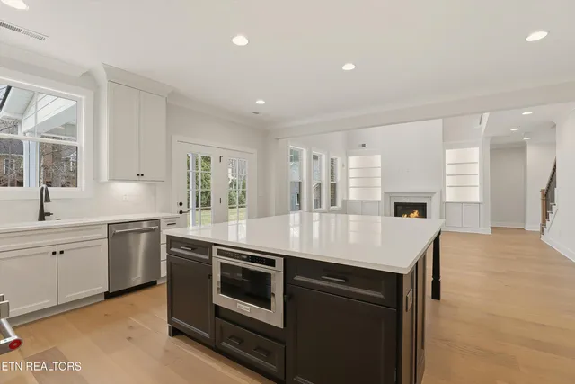 $1,074,900 | 8167 Nubbin Ridge Road, Knoxville, TN 37919