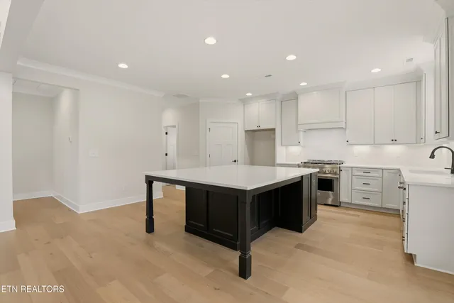 $1,074,900 | 8167 Nubbin Ridge Road, Knoxville, TN 37919