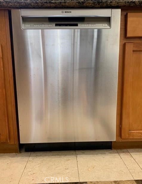 719 Arcadia Avenue, Unit B Arcadia, CA 91007 - Photo 8 of 23 a close up view of curtain